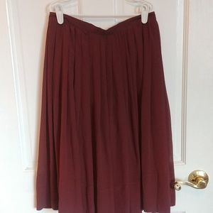 NWOT Club Monaco Pleated Midi Skirt with Slit